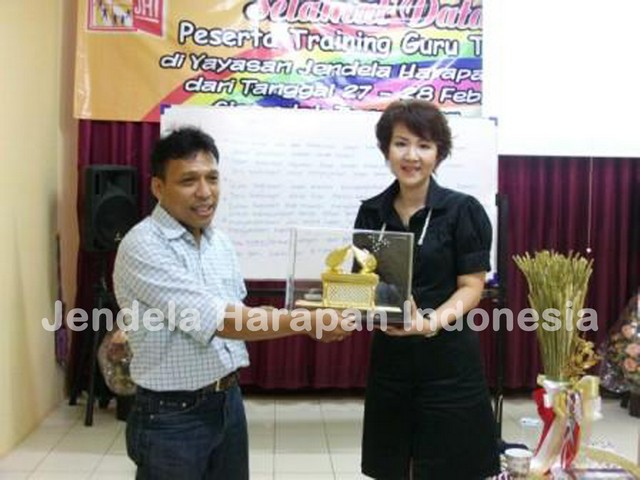 KINDERGARTEN TEACHER TRAINING CAMP